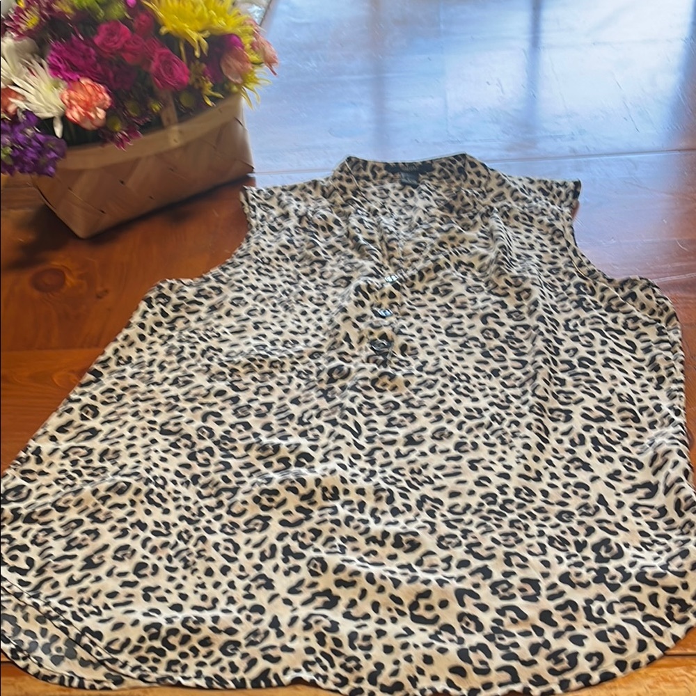 Forever 21 Leopard Print Sleeveless Blouse